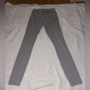 Vuori Pinstriped Gray Textured Chill Out Leggings Sz S